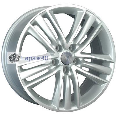 Replay LX92 R18 / 8J PCD 5x114.3 ET 45 ЦО 60.1 Литые Серебристый полированный